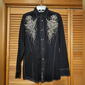 Men's Roar brand shirt